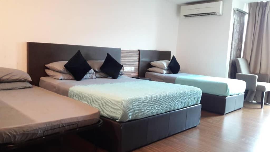 Nine Hundred Apartemen